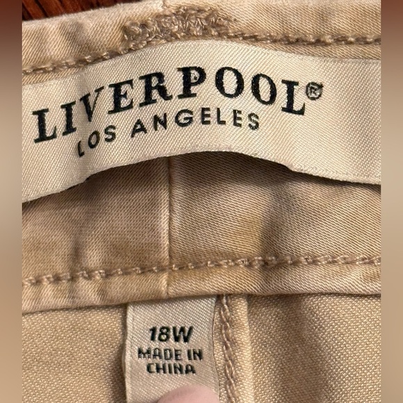 Liverpool Los Angeles Women’s Cropped Cargo Pants Plus 18W Casual Utility - Picture 12 of 13